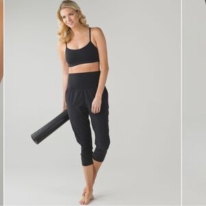 Lululemon Tranquil Crop Black size 4